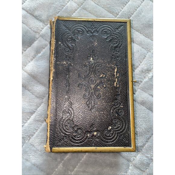 Vintage 1850 THE BOOK OF COMMON PRAYER THE SACRAMENTS Leather Bound Black - Picture 1 of 9